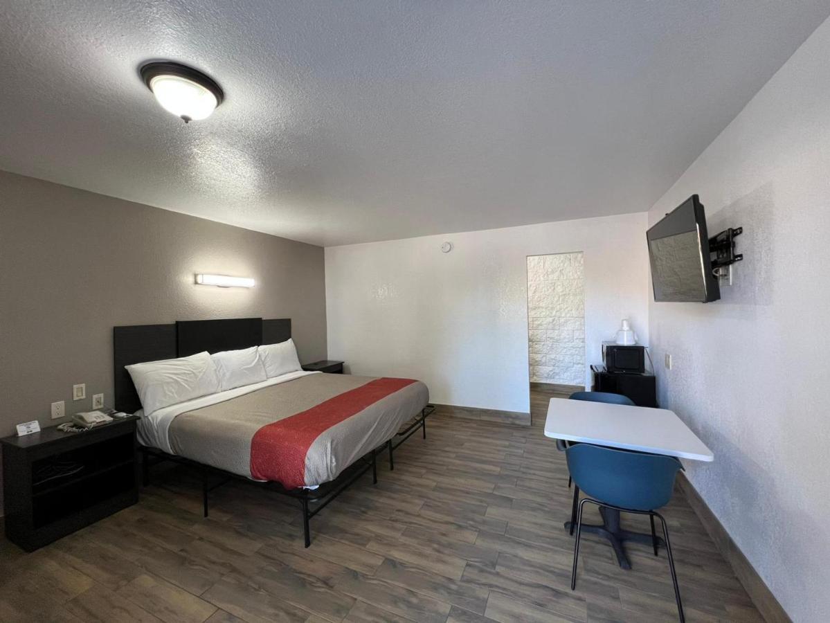 Motel 6-Orange, Ca - Anaheim Экстерьер фото