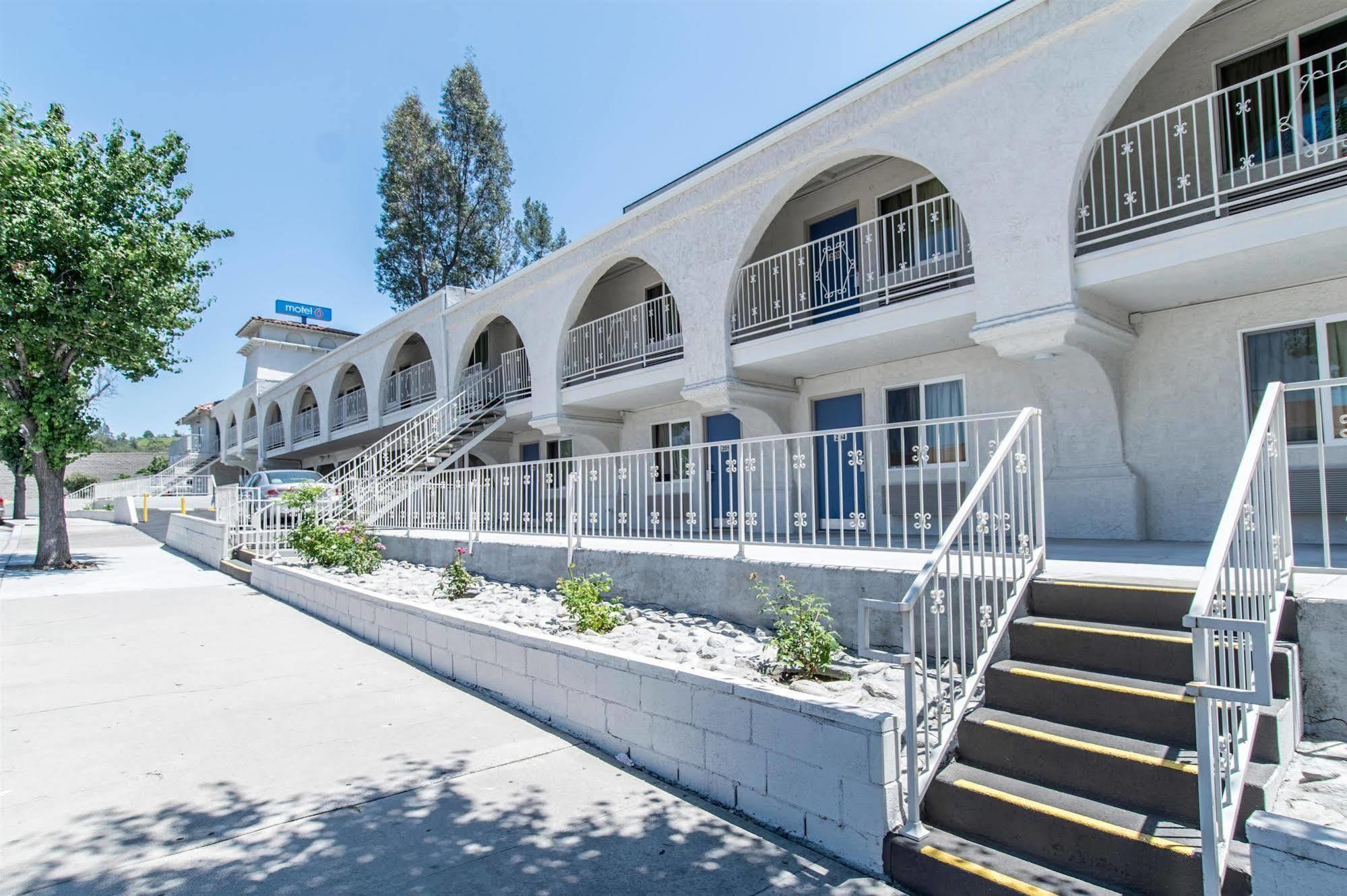 Motel 6-Orange, Ca - Anaheim Экстерьер фото